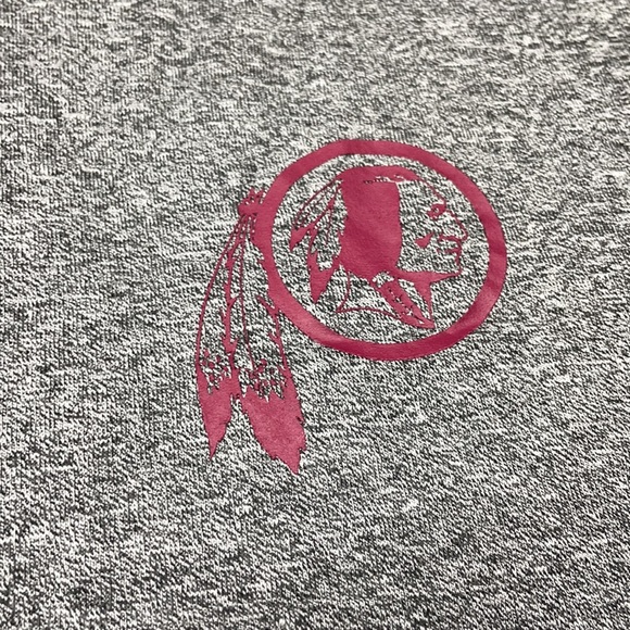 Like 🆕 Redskins T Shirt - Picture 2 of 6
